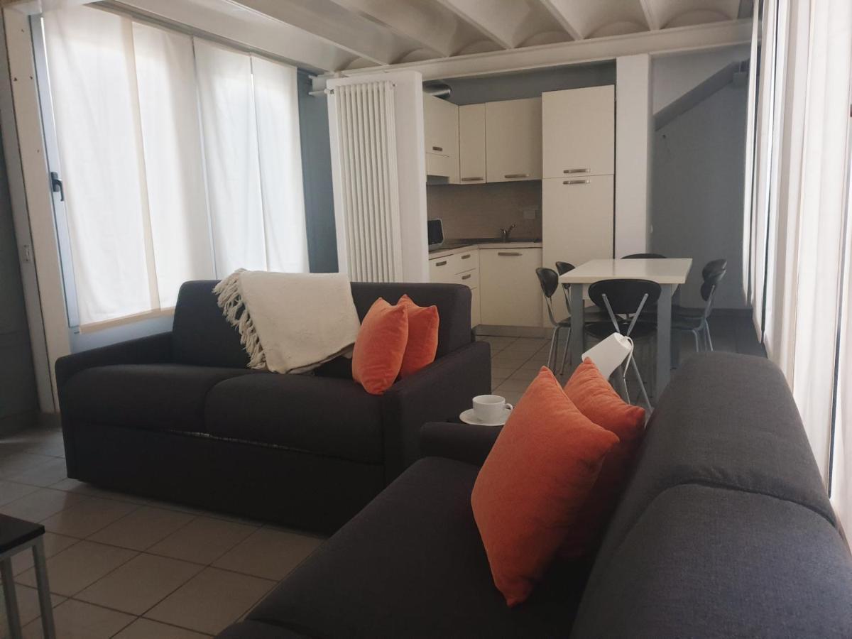 Appartamenti Tra Lago E Montagna Casa Ideale Lecco Bagian luar foto