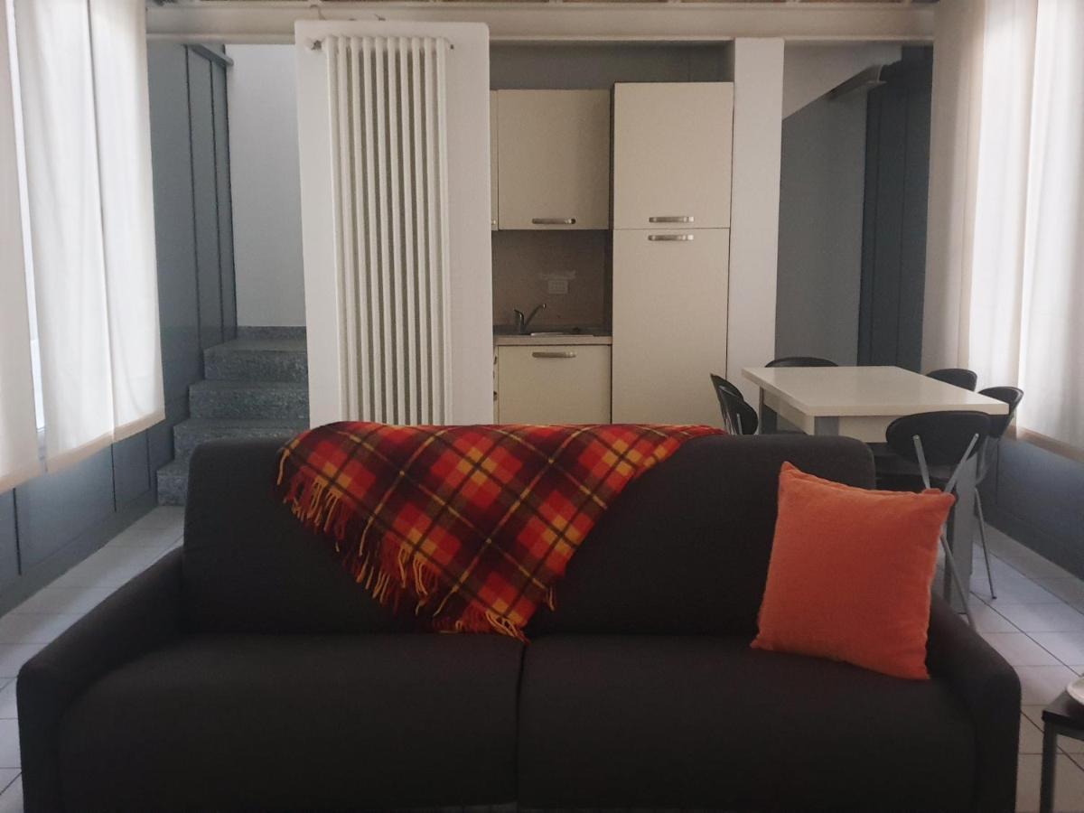 Appartamenti Tra Lago E Montagna Casa Ideale Lecco Bagian luar foto